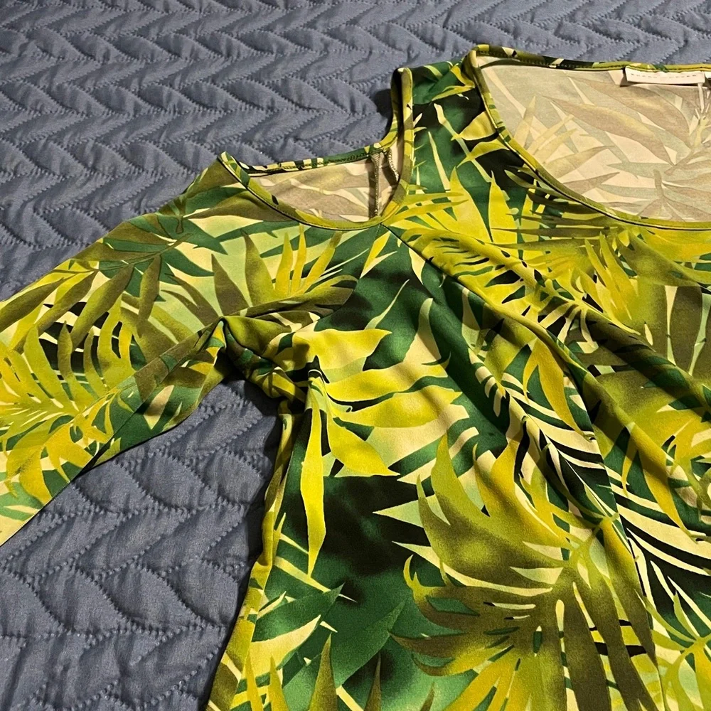Susan Graver Green Leaf Print Top - Picture 3 of 7
